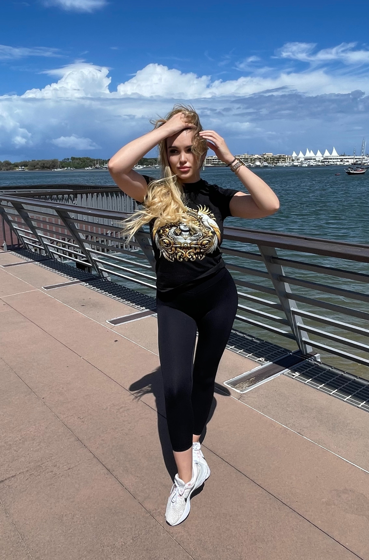 Artistic Goddess Bold Wearable Trendsetters | Queens Tee